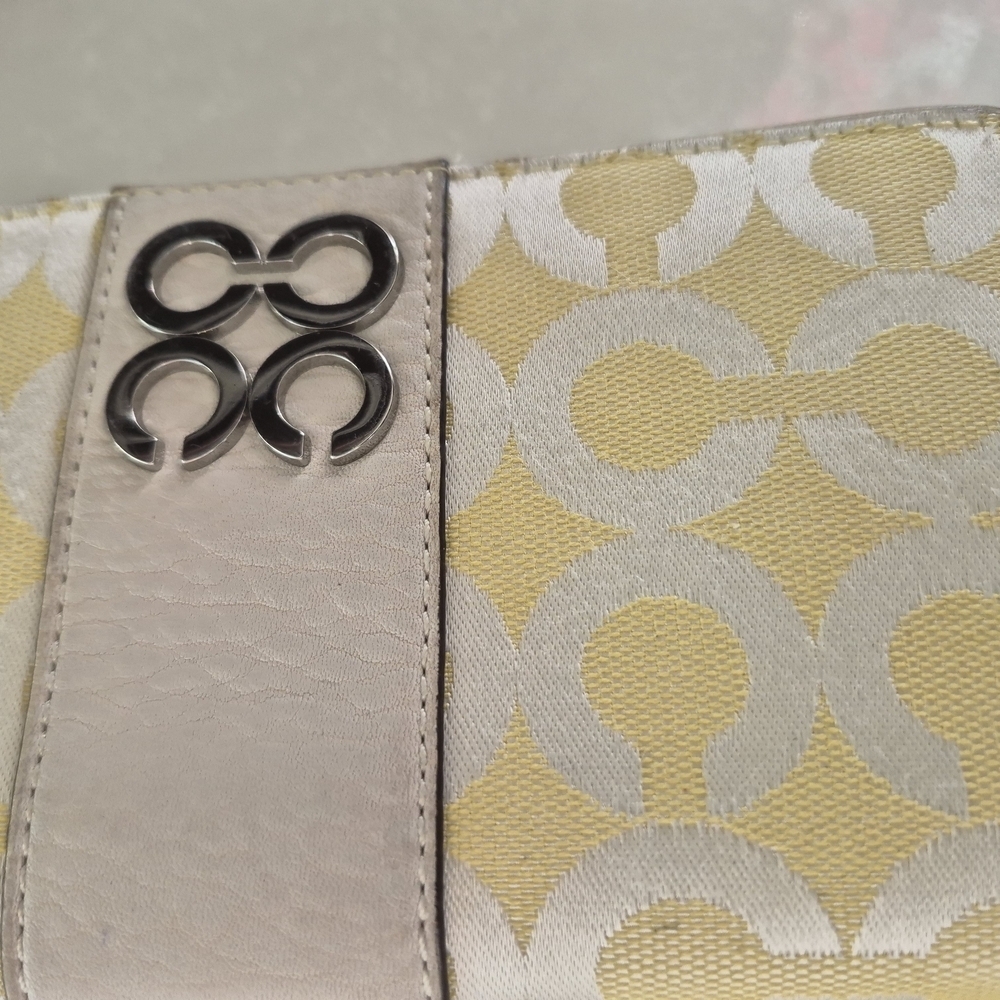 Coach Yellow and Cream Wallet - Picture 2 of 9